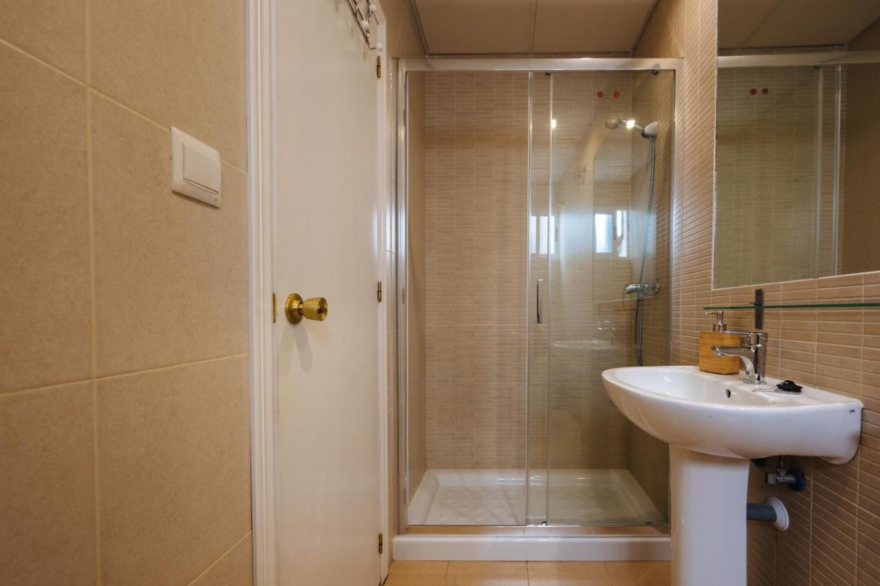 Hostly Rivero 2A Center Loft-Fibre-Communal Terrace-Parking Optional-Cless Siviglia Esterno foto